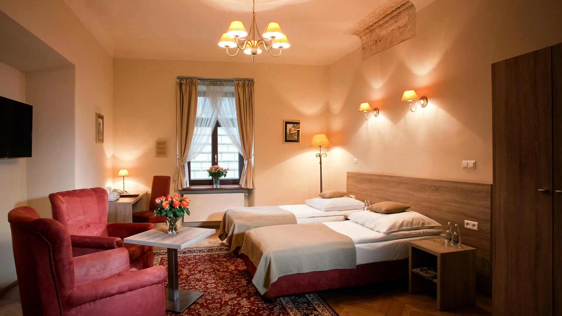 Hotel Santi Krakow 4*,