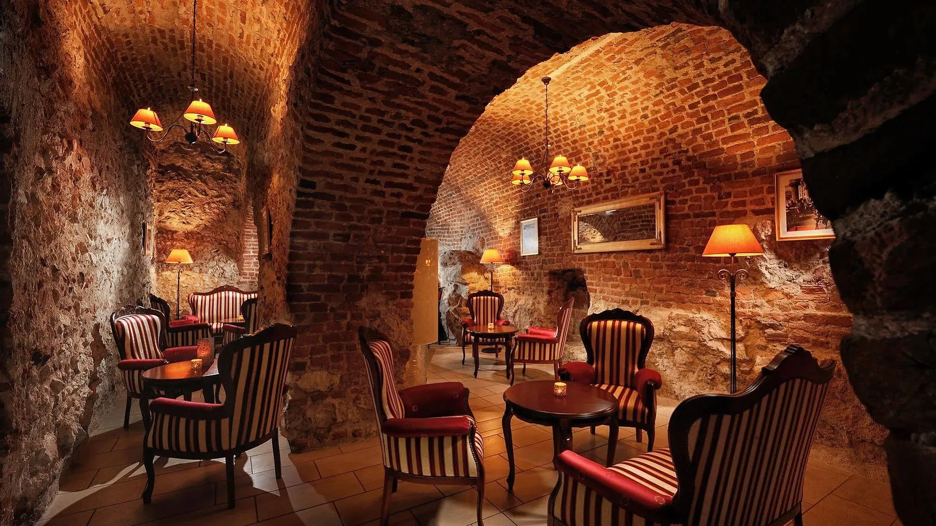 Hotel Santi Краков Польша