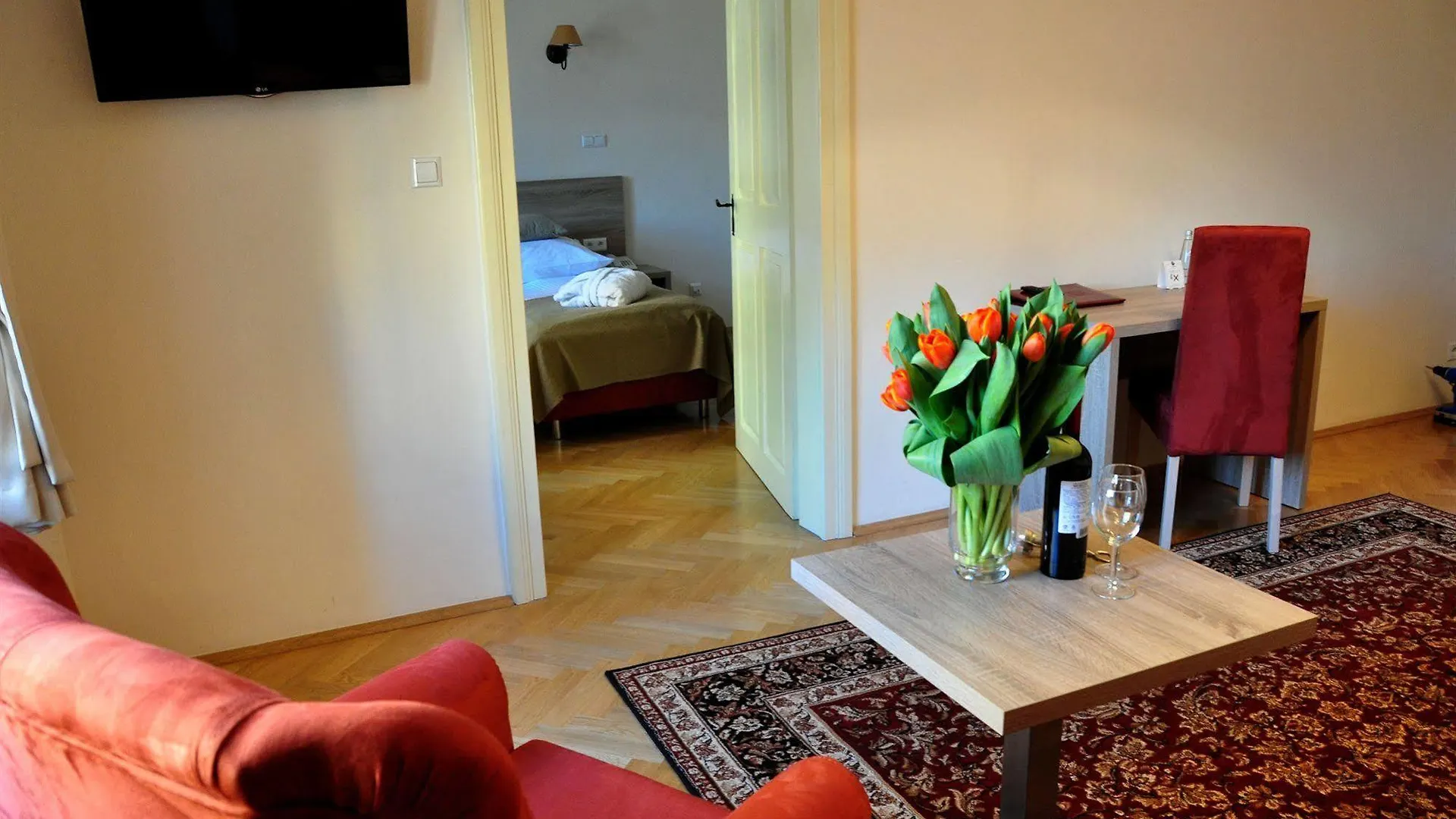 Hotel Santi Краков